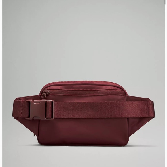 NWT Lululemon Everywhere Belt Bag Large “Red Merlot” - Picture 6 of 11